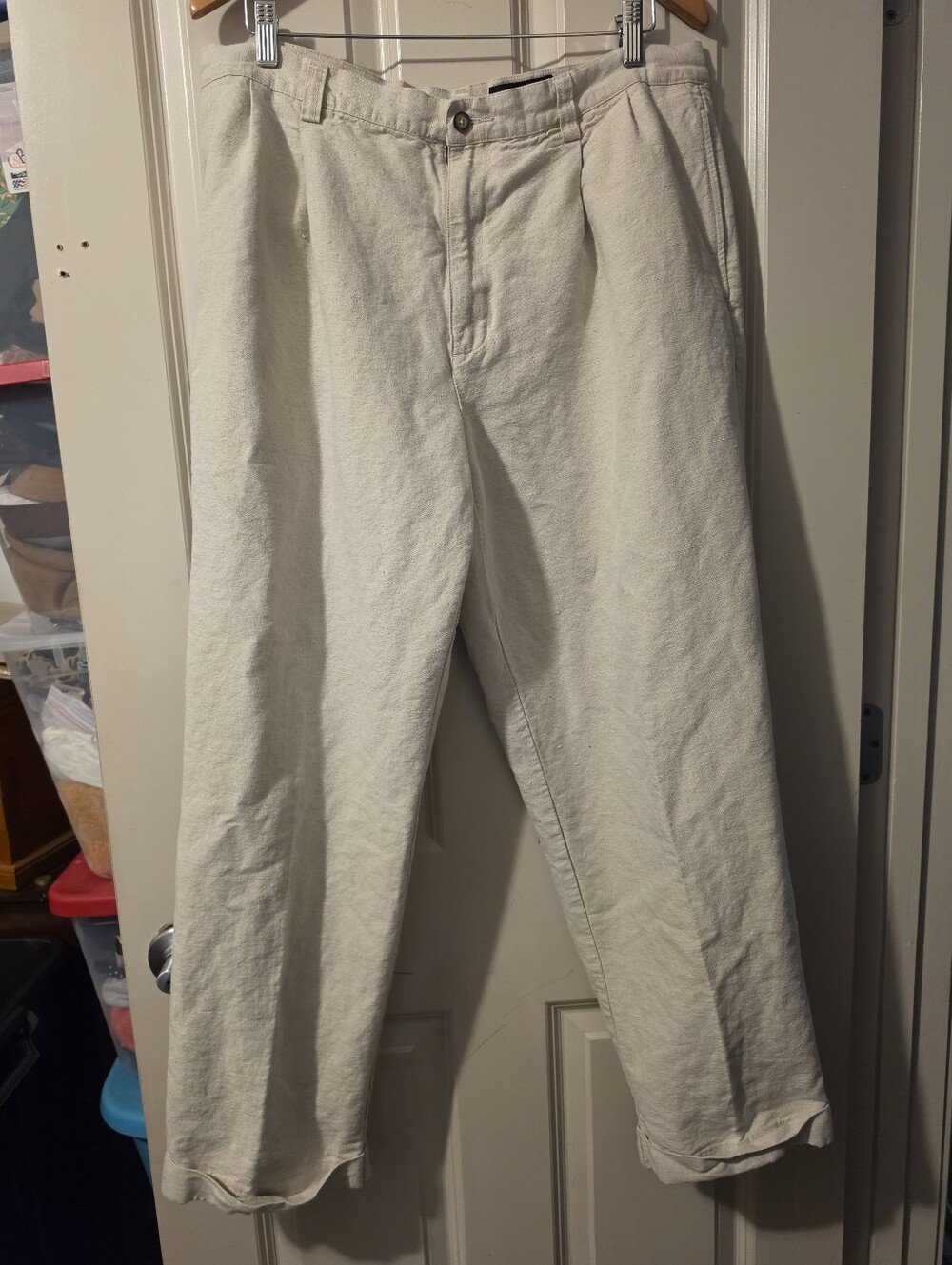 Eddie Bauer Cream Pleated Chinos 36W